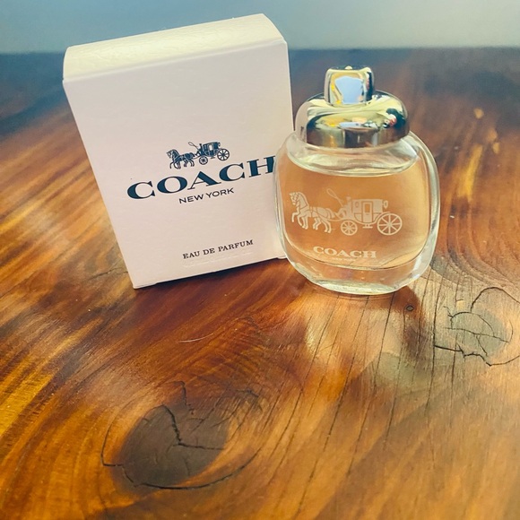 NEW Coach Eau de Parfum for Women — Light Pink Bottle with Gold Cap - Picture 4 of 4